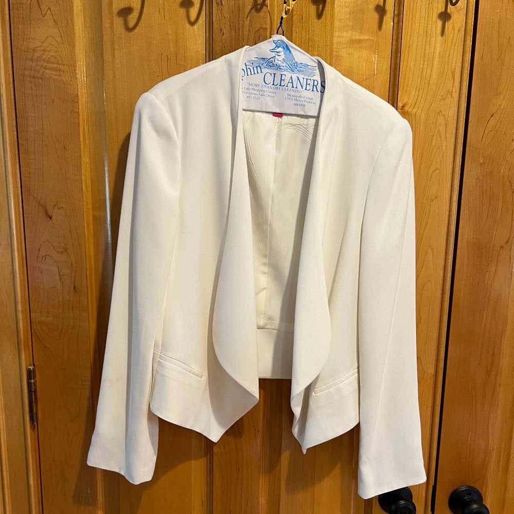 Vince Camuto White Cropped jacket